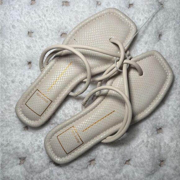 Dolce Vita | Leanna Sandal - Picture 8 of 9